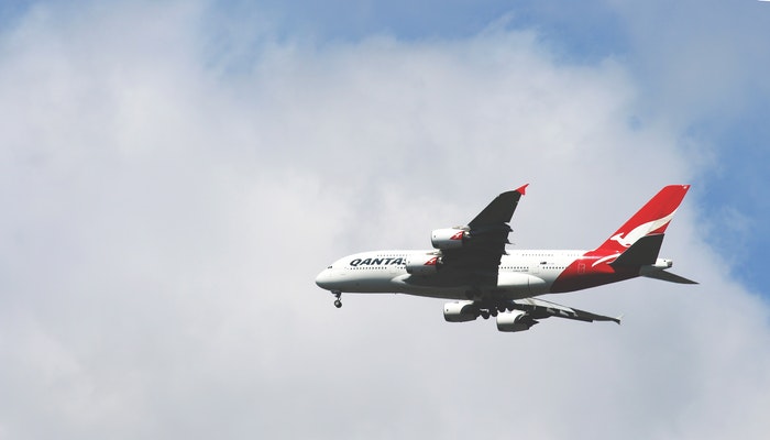 Qantas under fire for volunteer-to-work scheme
